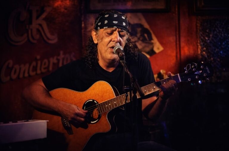 “El Negro Fiat” se presenta en Vía Veneto